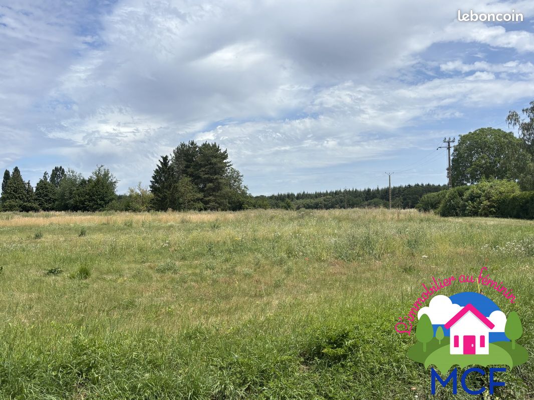 Terrain 700 m² · à Bréval · 700 m² · 87 500 €