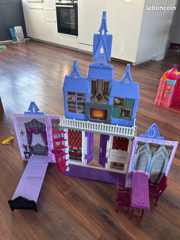 Maison la reine des neiges 2 (image 1)
