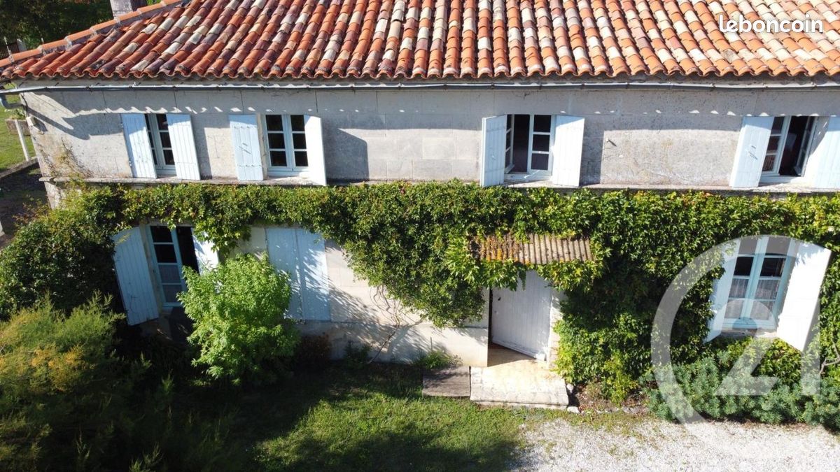Maison 5 pièces 177 m² · à Mazerolles · 177 m² · 192 000 €