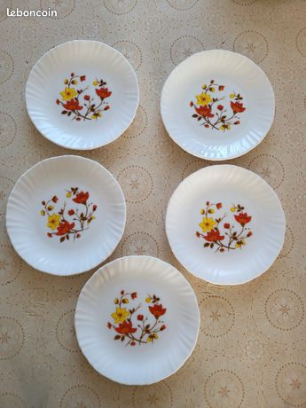 3 Assiettes creuses Vintage opaline Arcopal seventies Knorr - Arts de la table