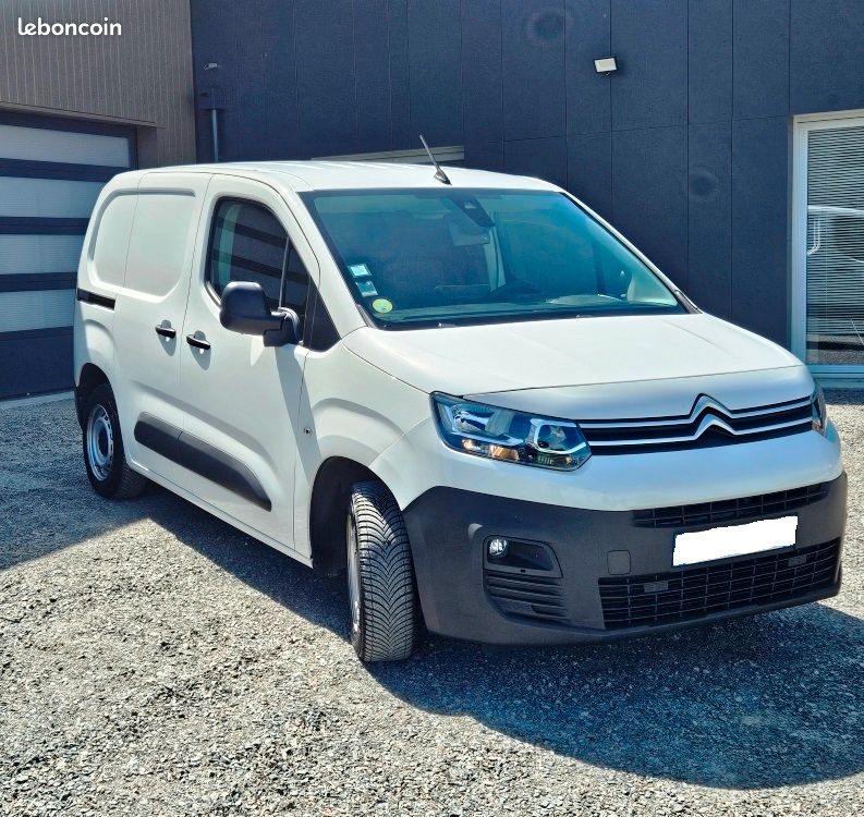 Citroen berlingo blue hdi 100 cv driver (image 2)
