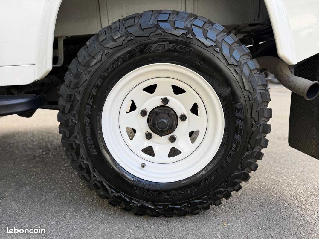 LAND ROVER DEFENDER 90 Trophy RARE 2.5 TDI Origine France Magnifique État (image 13)