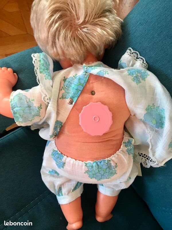 POUPEE RAYNAL BEBE ANIME- -PLEURE - RIT