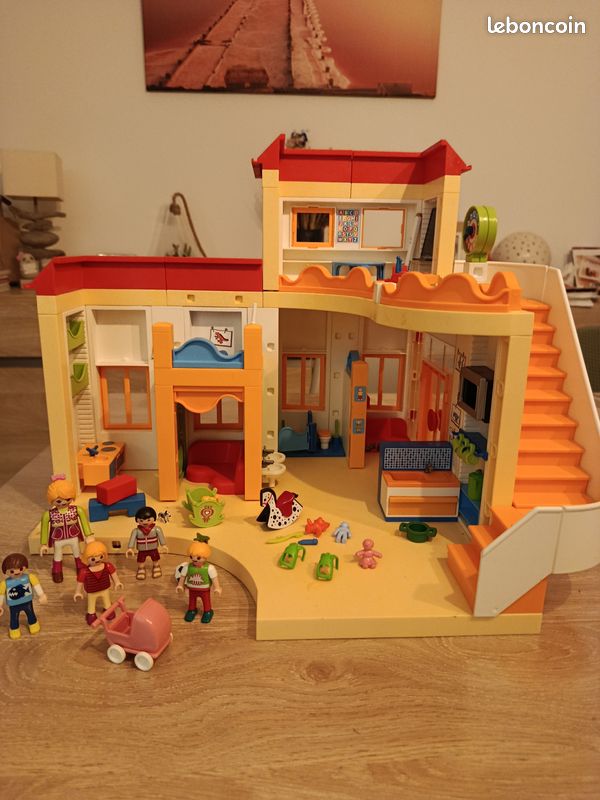 Garderie playmobil (image 1)