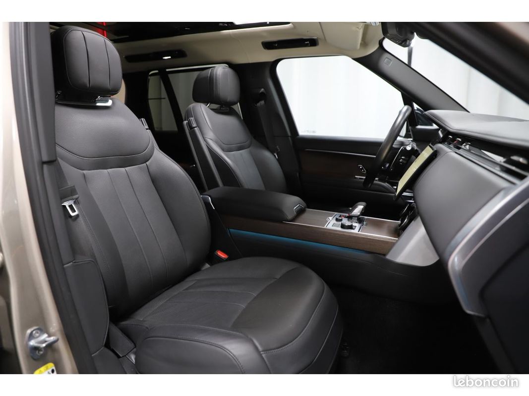 LAND ROVER RANGE ROVER V P510e SWB 3.0 510 PHEV AWD Autobiography - BVA (image 16)