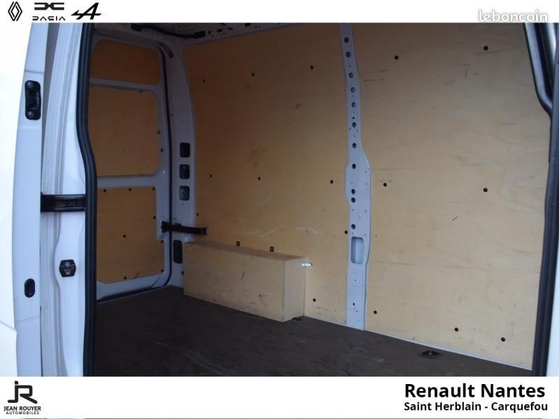 Renault Master Fg F3500 L2H2 2.3 Blue dCi 135ch Confort - 21490 HT (image 15)