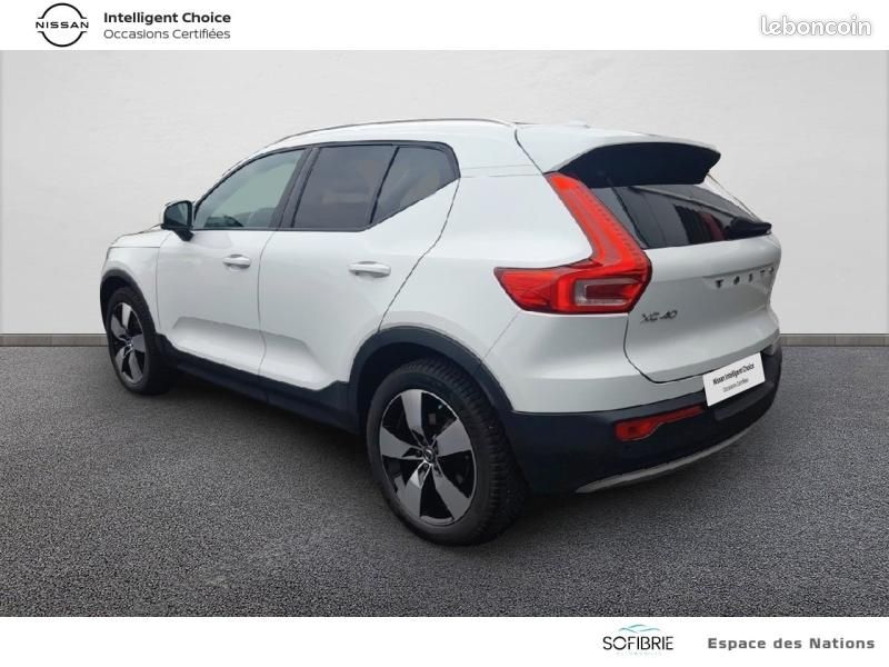 Volvo XC40 T4 190ch Momentum Geartronic 8 (image 3)