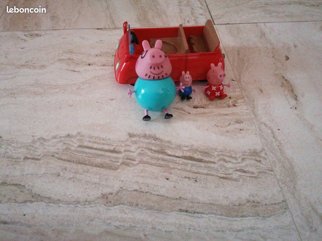 Voiture Peppa pig: 3 personnages + 1 infirmière (image 2)