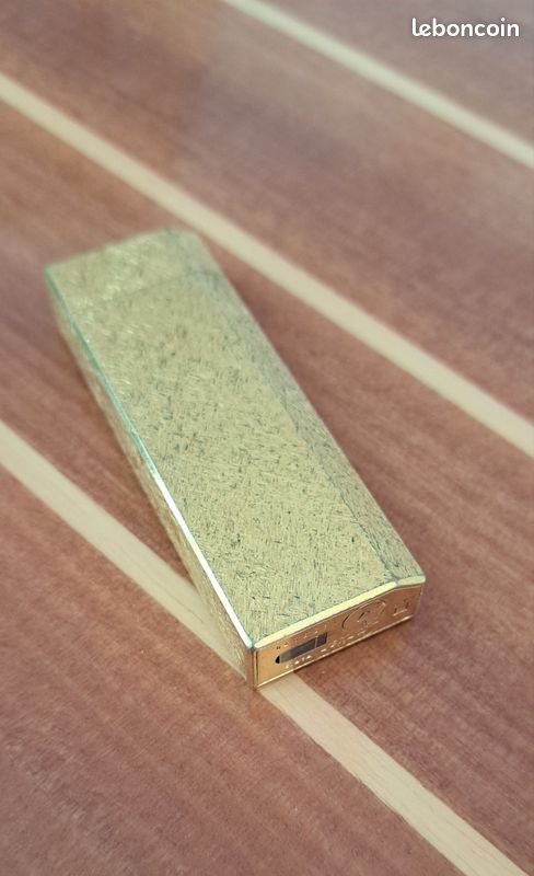 Briquet cartier plaqué or (image 2)