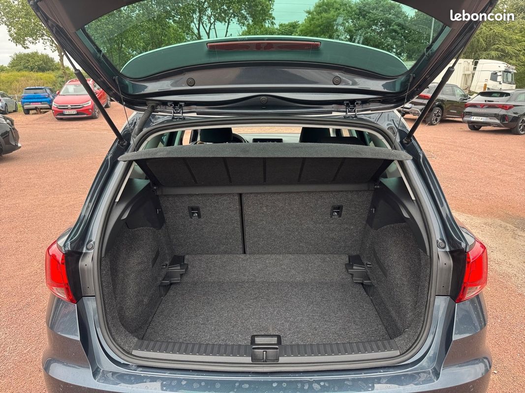 Seat Arona 1.0 115CV TSI DSG7 STYLE EDITION (image 15)