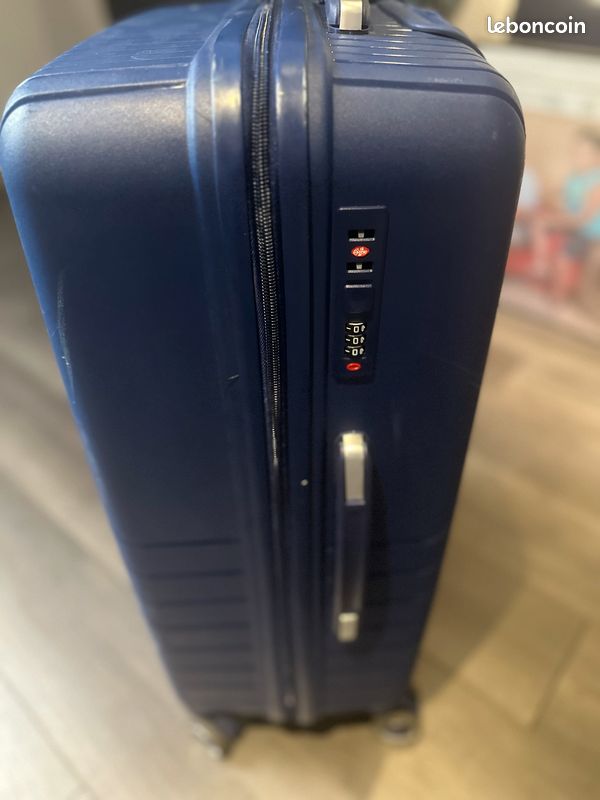 Grande valise (image 1)
