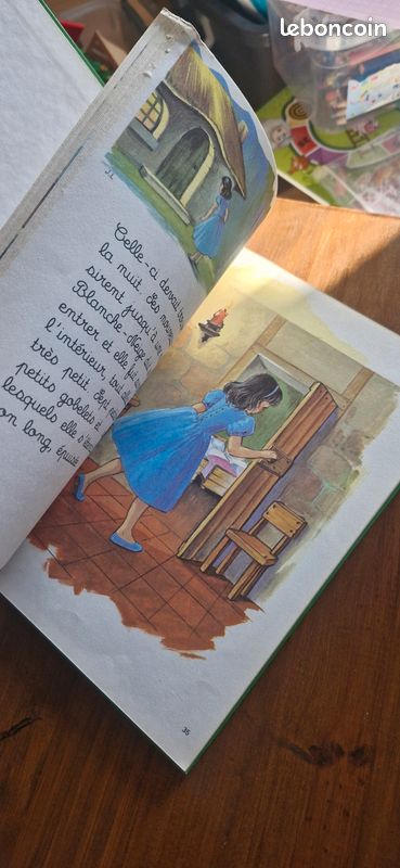 Lot de 3 livres - "Les plus belles histoires", "Raconte-moi" et "Contes de fées" (image 7)