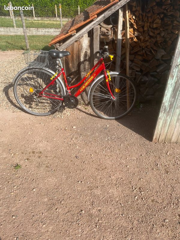 Vélo VTC (image 1)