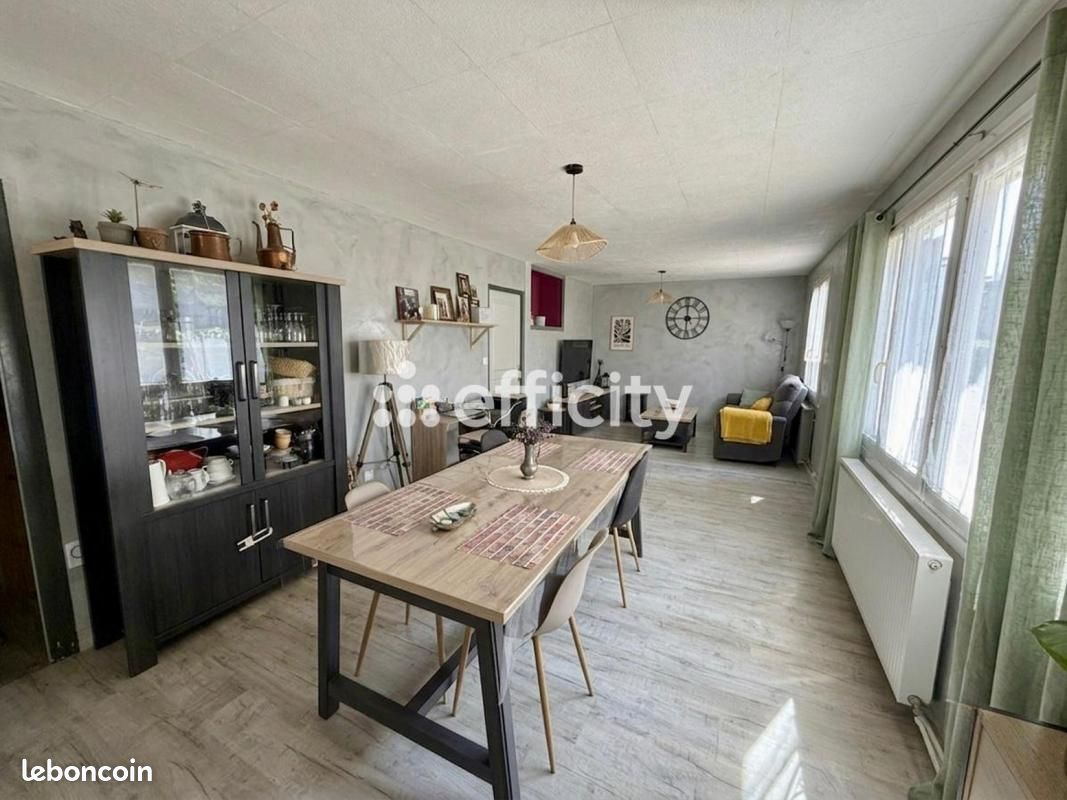 Maison 4 pièces 64 m² · à Saint-Maximin · 64 m² · 220 000 €