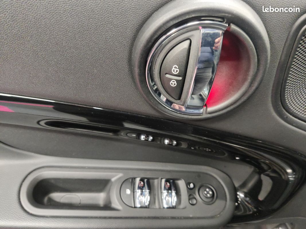 MINI COUNTRYMAN F60 LCI 136 ch BVA7 Cooper Edition Highlands (image 28)