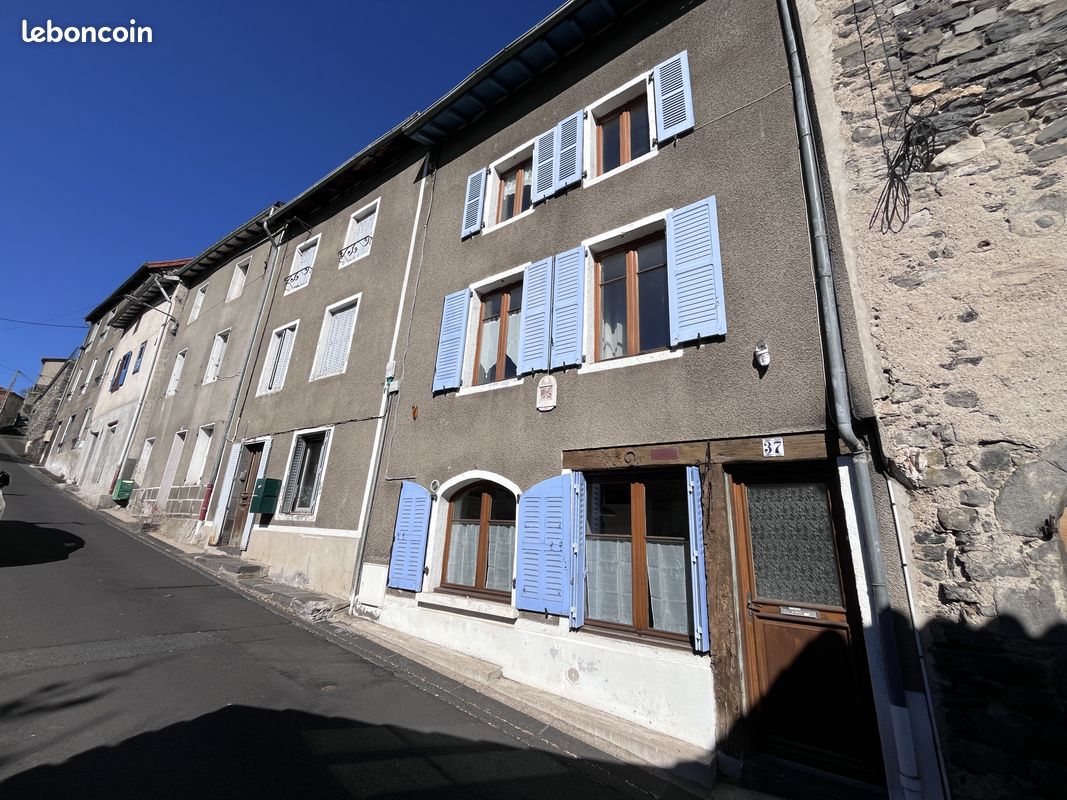 Maison 5 pièces 92 m² · à Saint-Flour · 92 m² · 86 500 €