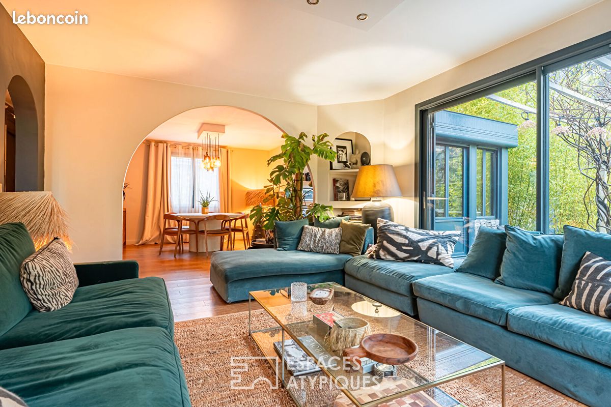 Maison 6 pièces 204 m² · à Dampierre-en-Yvelines · 204 m² · 810 000 €