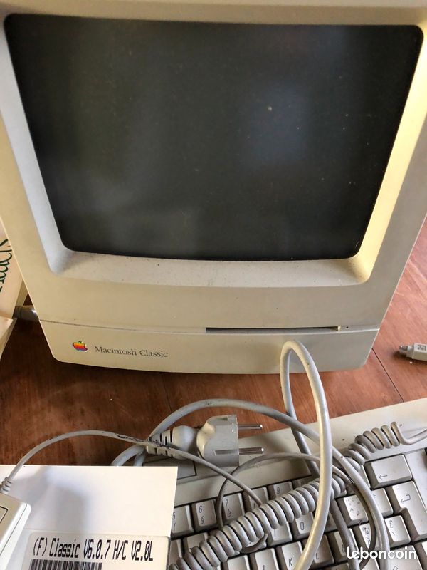 Macintosh Classic (image 5)