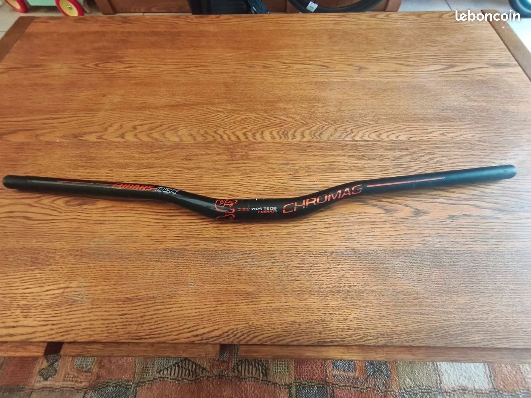 Guidon De Vélo Chromag Furbas OSX 7075 – 780 Mm, 31,8 Mm, Rouge, Alu, Comme Neuf