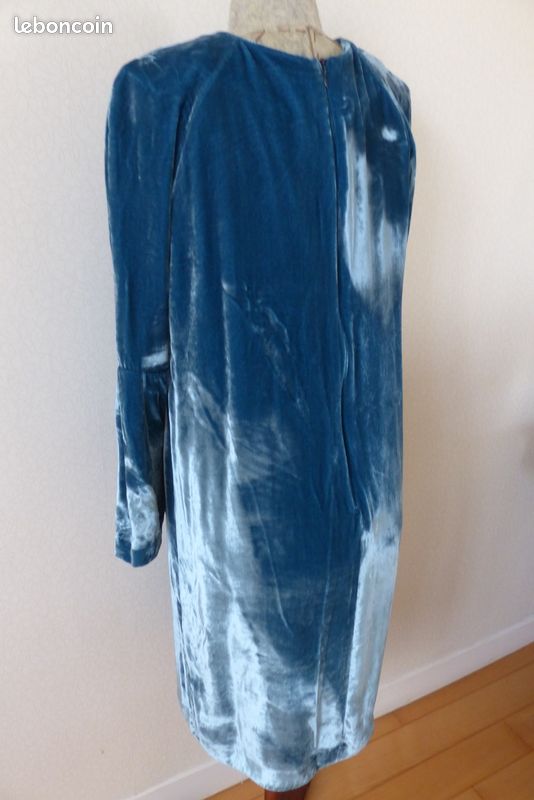Robe Malaica, T 42 (image 3)