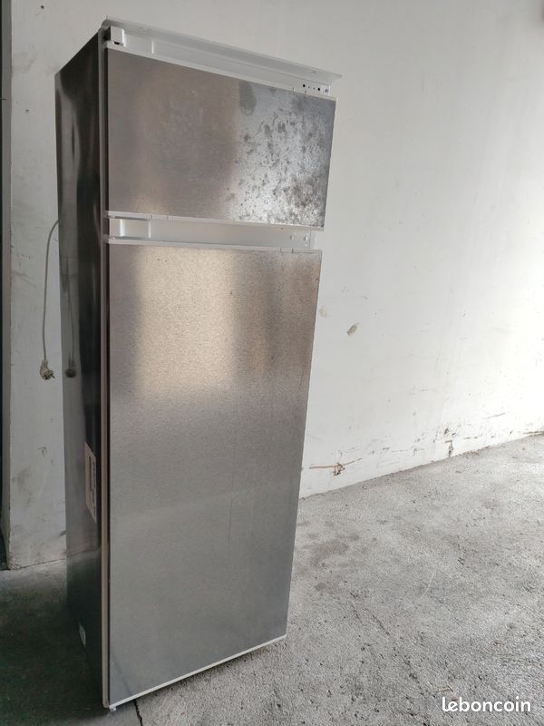 Réfrigérateur congélateur encastrable Bosch 256 Litres (image 1)