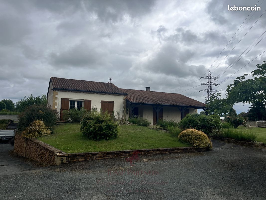 Maison 6 pièces 200 m² · à Bergerac · 200 m² · 345 000 €