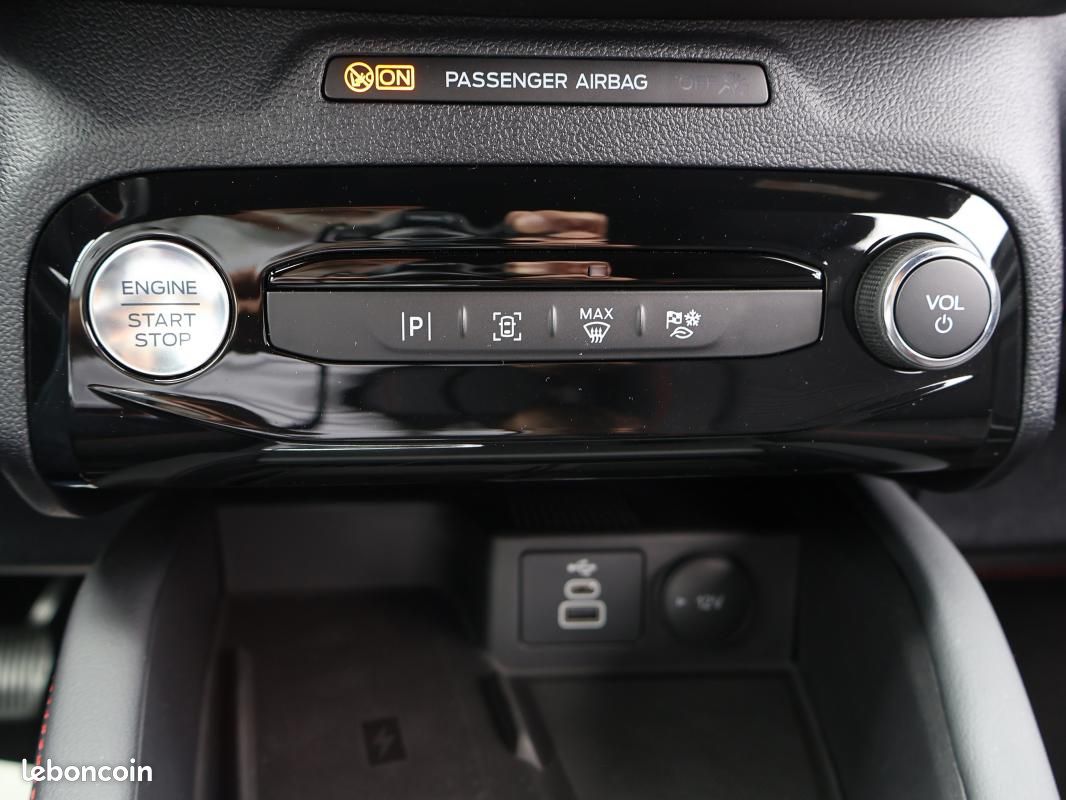 Ford Kuga 2.5 DURATEC 180 HEV ST-LINE Powershift (image 20)