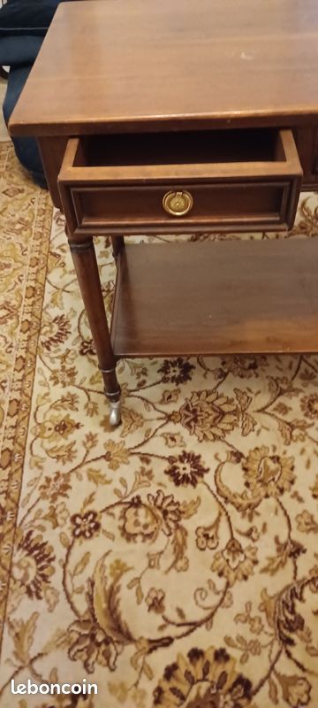 Table de télévision en bois (image 2)
