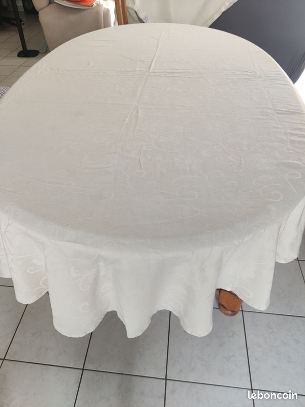 Nappe table ovale (image 1)