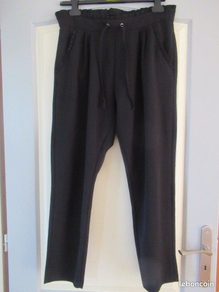 Pantalon noir avec poches T 42 " JDY" Maille fluide (image 1)