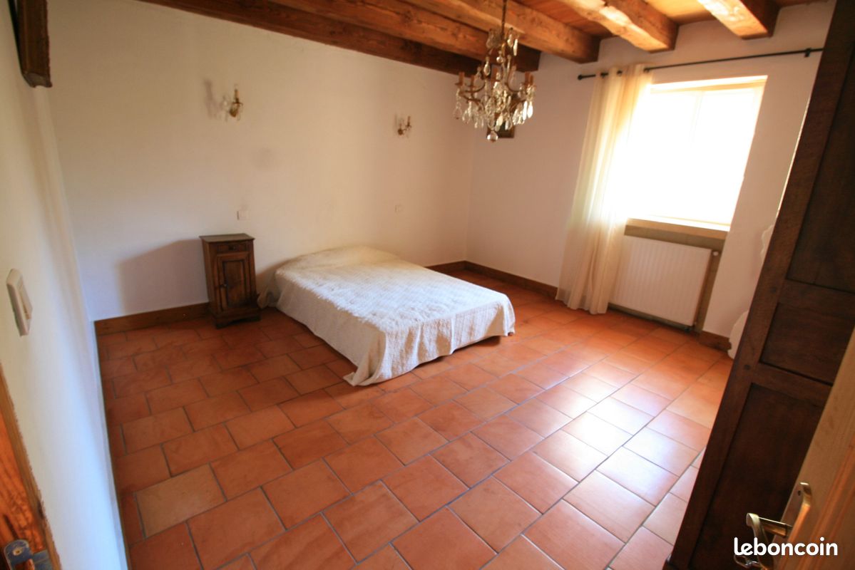Propriété 10 pièces 346 m² (image 17)