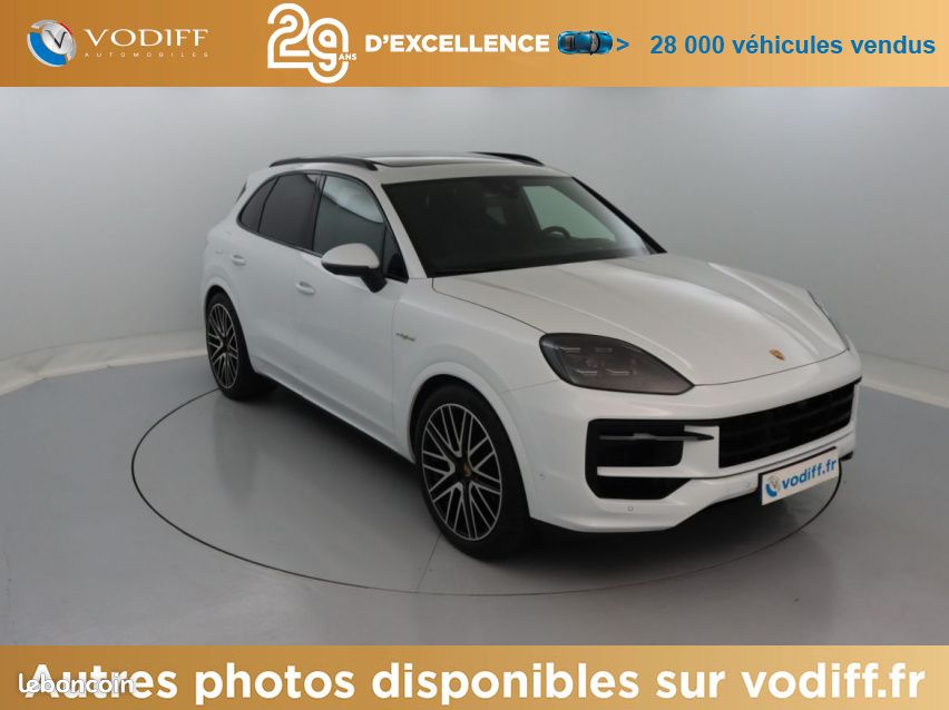 Porsche Cayenne E-HYBRID 470 CV (image 30)