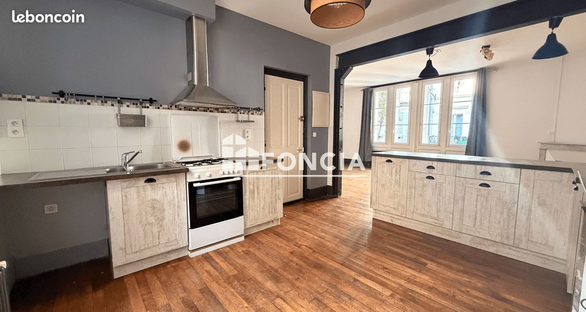 Appartement 4 pièces 100 m² · à Périgueux · 100 m² · 703 €/mois