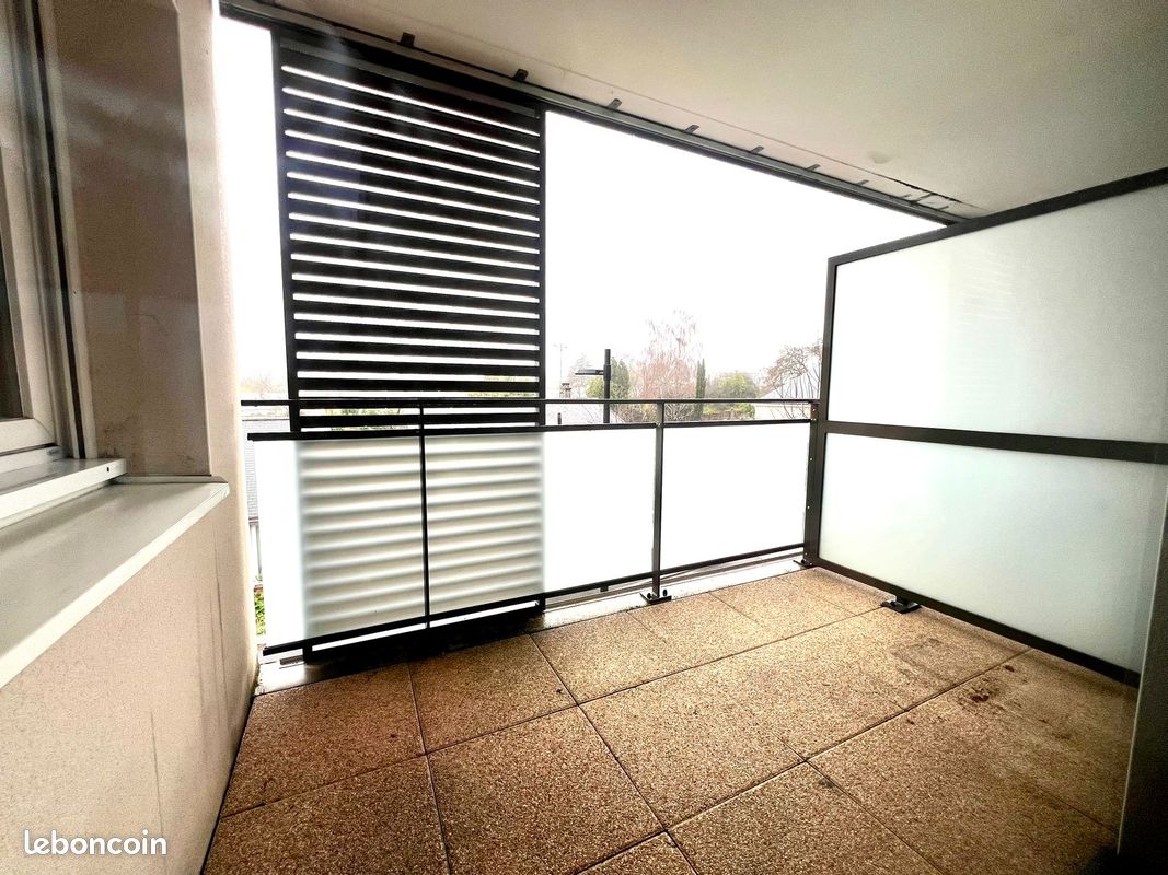 T2 44 m² avec balcon et parking privatif — Saint-Herblain (image 2)