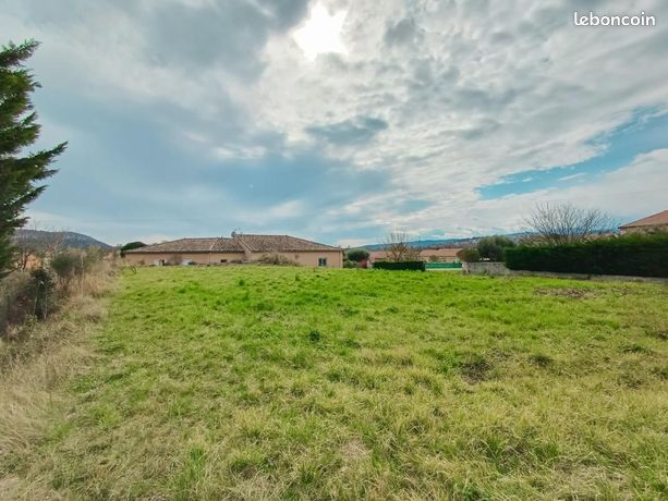 Terrain 1 423 m² Saint Privat
