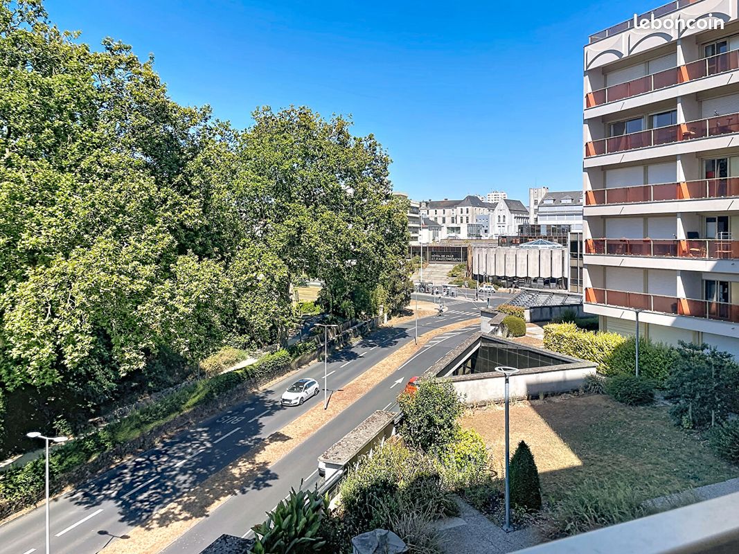 Appartement 5 pièces 116 m² · à Cholet · 116 m² · 970 €