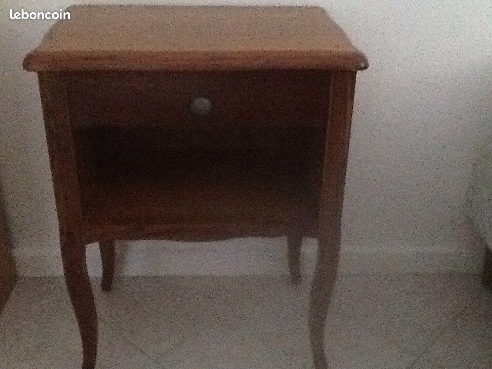 Table de chevet (image 1)