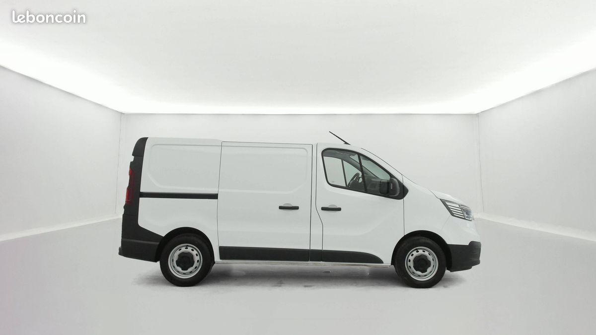 RENAULT FG CF L1H1 3T blue dci 130 E6E (image 6)