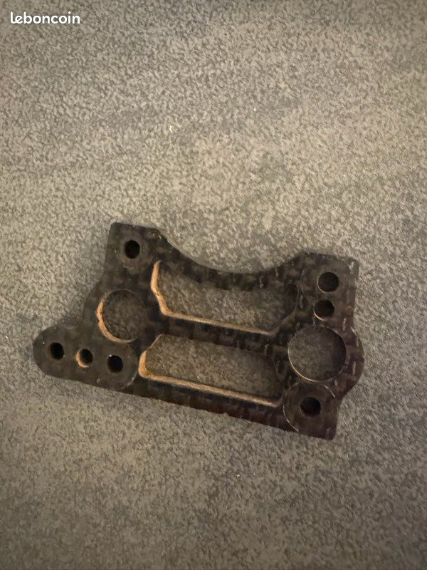 Plaque differentiel central mp10 kyosho thermique (image 1)