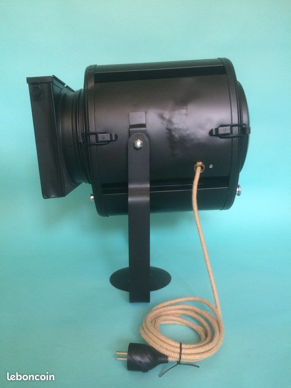 Ancien projecteur théâtre/ cinéma Cremer 1000w lentille fresnel - Décoration