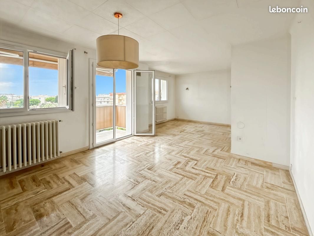 Appartement 4 pièces 68 m² · à Antibes · 68 m² · 1 300 €/mois