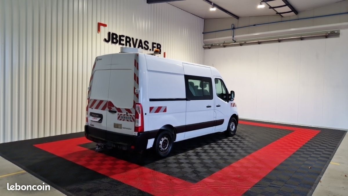 Renault Master CABINE APPROFONDIE L2H2 3.5t 2.3 dci 130 GD CONFORT 7 Places (image 8)