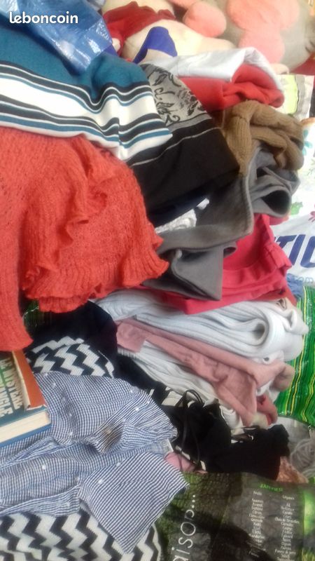Lot d'habits pour fille taille 34 et taille 36 (image 7)