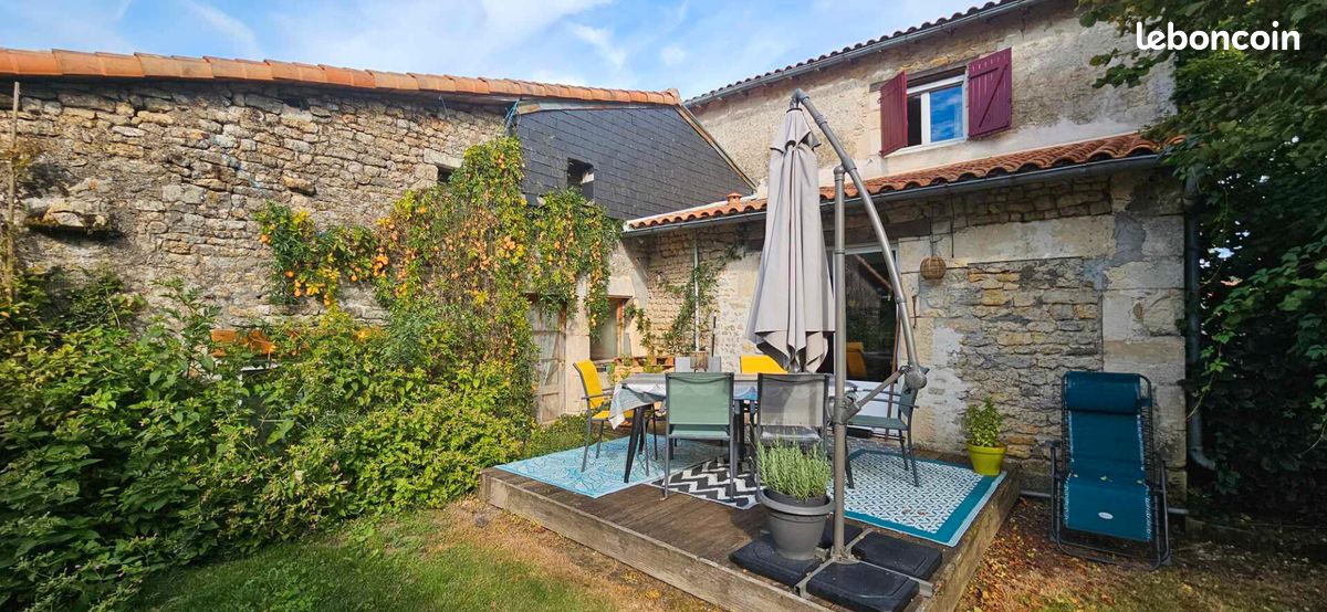 Maison 7 pièces 198 m² - Azay-le-Brûlé 79400 (image principale 0)