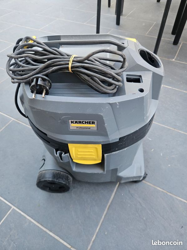 Aspirateur karcher professional (image 1)
