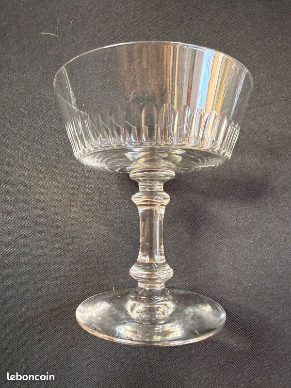6 coupes Baccarat à petites côtes creuses (image 5)