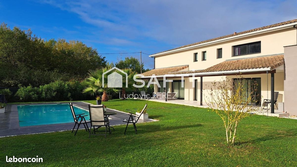 Maison 6 pièces 290 m² · à Montberon · 290 m² · 599 000 €