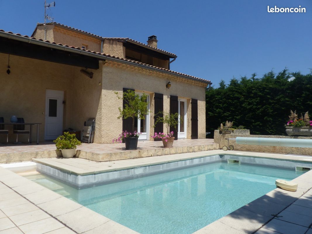 Maison 8 pièces 166 m² · à Valréas · 166 m² · 319 000 €