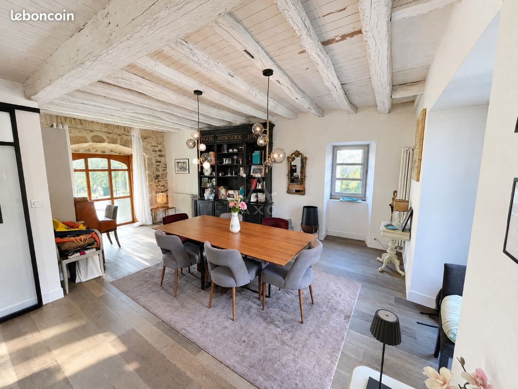 Maison 6 pièces 178 m² · à Montaigu-Vendée · 178 m² · 364 000 €