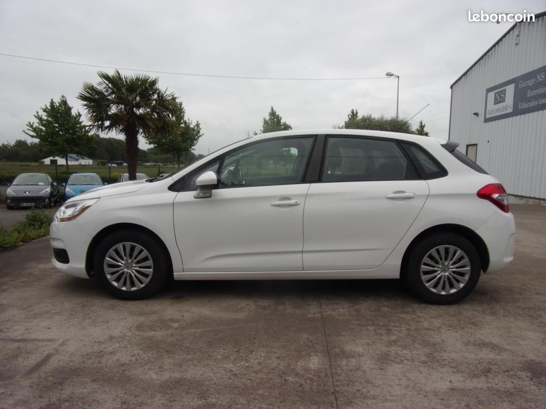 Citroën C4 VTi 95 Attraction (image 5)